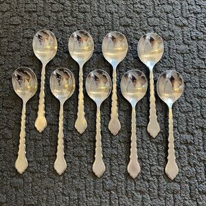 Oneida Cello (Stainless, Betty Crocker)
Round Bowl Soup Spoon / Gumbo Spoon